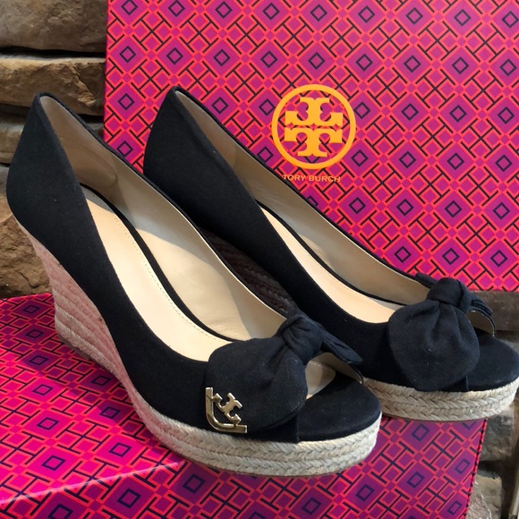 tory burch dory wedge